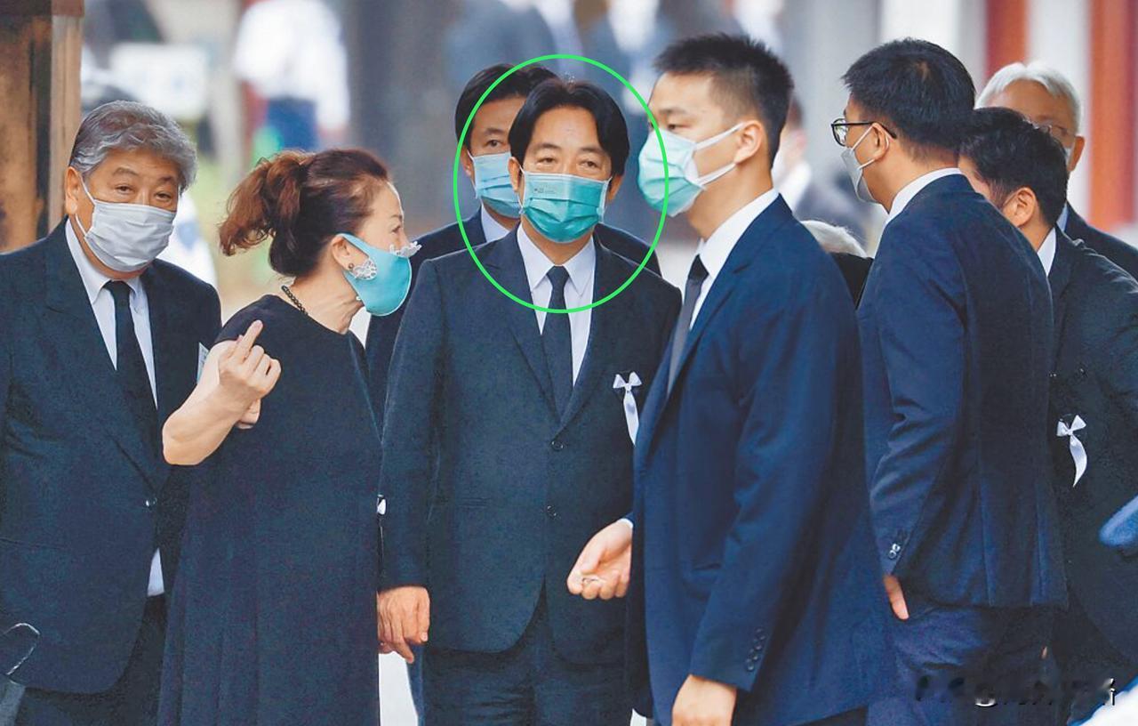 日本右翼正通过败类赖清德直接插手台海问题。

据台湾省媒体报道，5月20日当天，