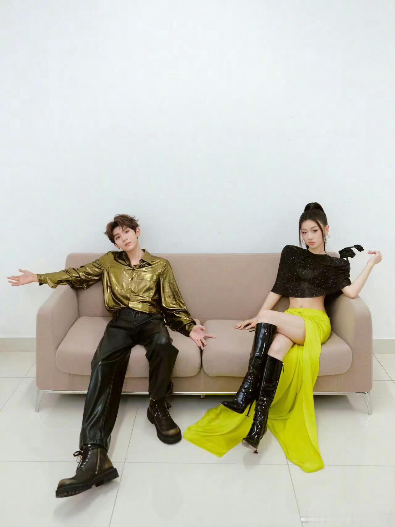 问单依纯的好抢吗？？主要看到有王源…… ​​​
