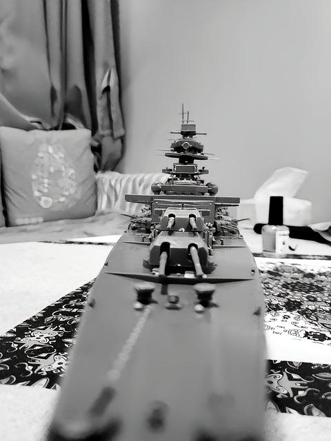 2025年11月18日，美国海军陆战队4架F - 35B成功降落在日本加贺号上，