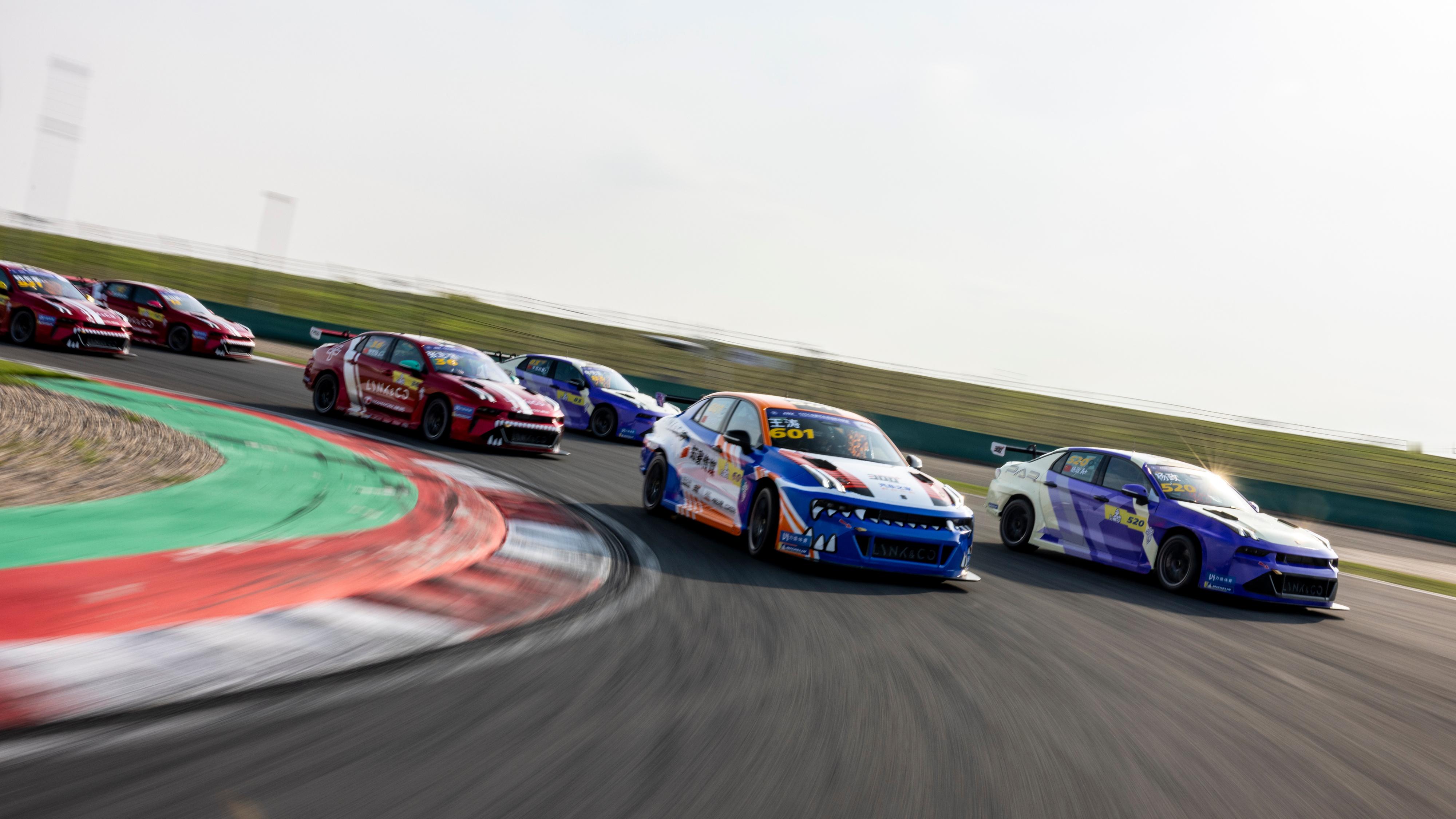 售价140万的最贵领克首批交付从设计图纸到F1级赛道的冠军奖杯，领克03+ TC