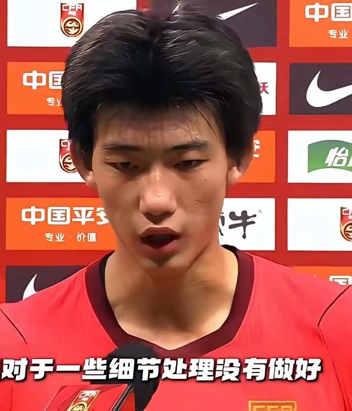 国足0比5惨败却让小将接受采访国足0-5不敌巴勒斯坦，队史首败！赛后接受采访的球