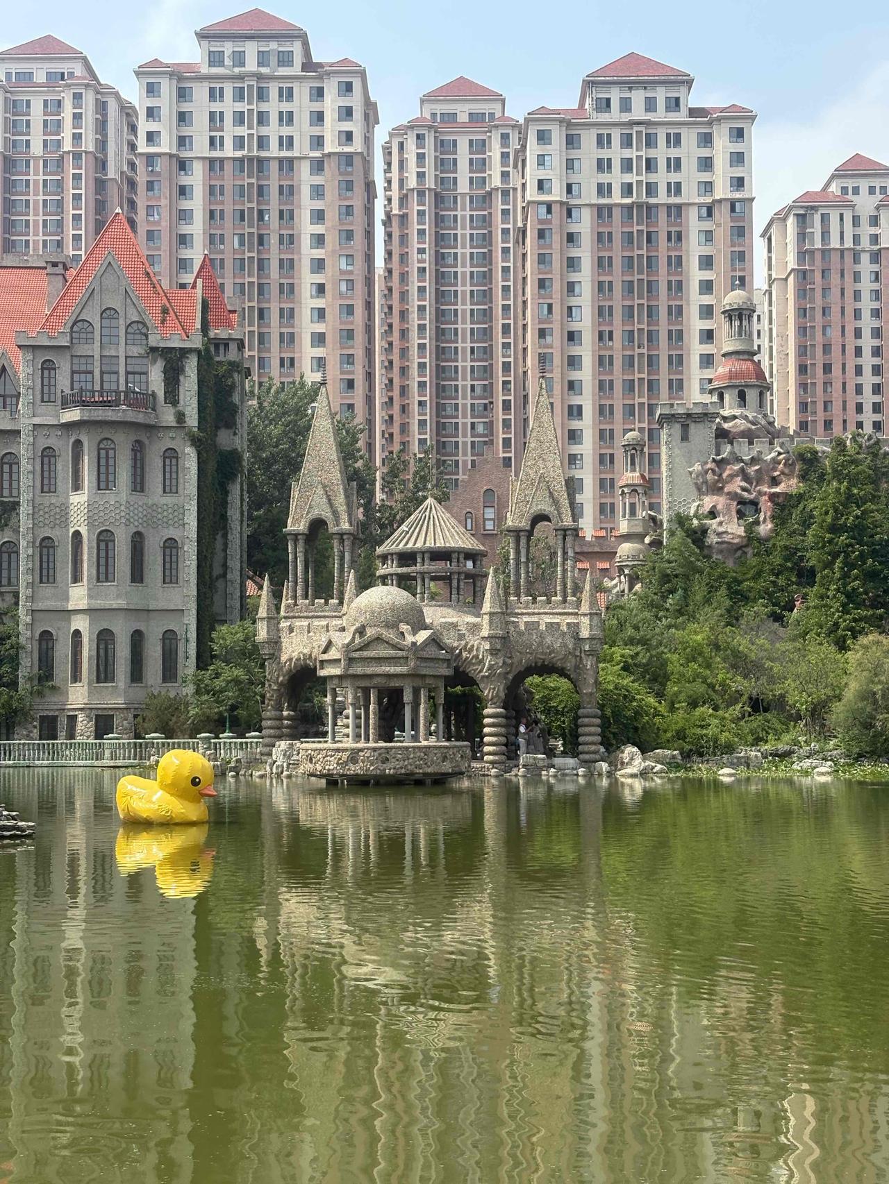 比你优秀还比你勤奋，不比不知道，一比较吓一跳。

认识一个老乡，经常阅读他的文章