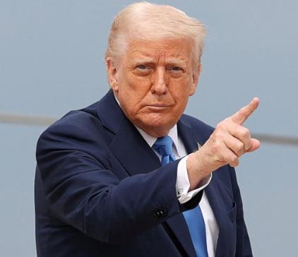 【唐纳德·特朗普称，B-2轰炸机瞬间摧毁了伊朗的核能力： “漂亮的B-2轰炸机—