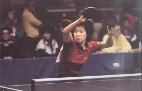 乒乓奇才！国乒女队16岁就夺得世界冠军的3位运动员：
1、曹燕华，1962年12