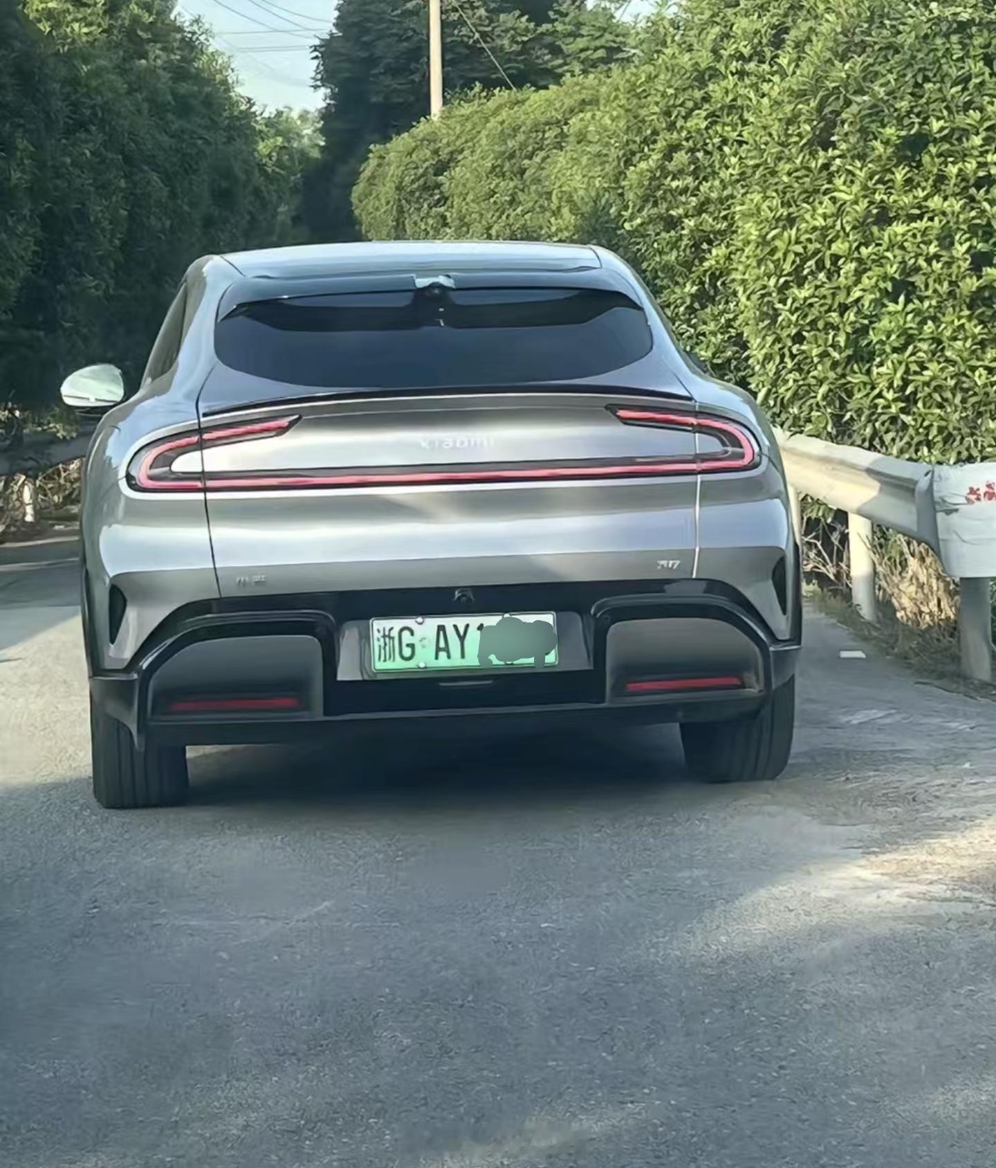 虽然我们金华是浙G开头的车牌，但是最近浙G AY车牌大派放吗