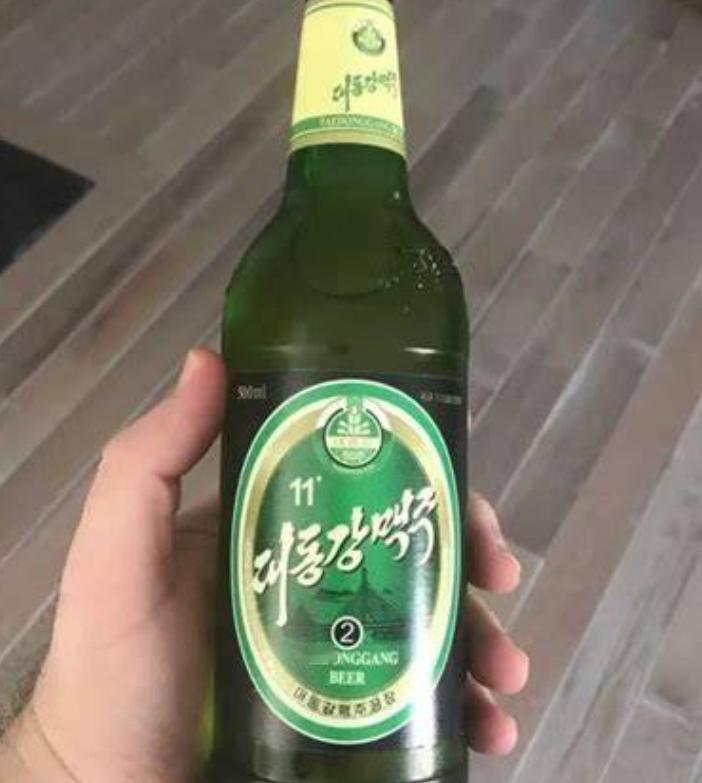 前些年朝鲜想建个啤酒厂，中国的啤酒设备他们不想用。于是等待机会，后来听说欧洲一个