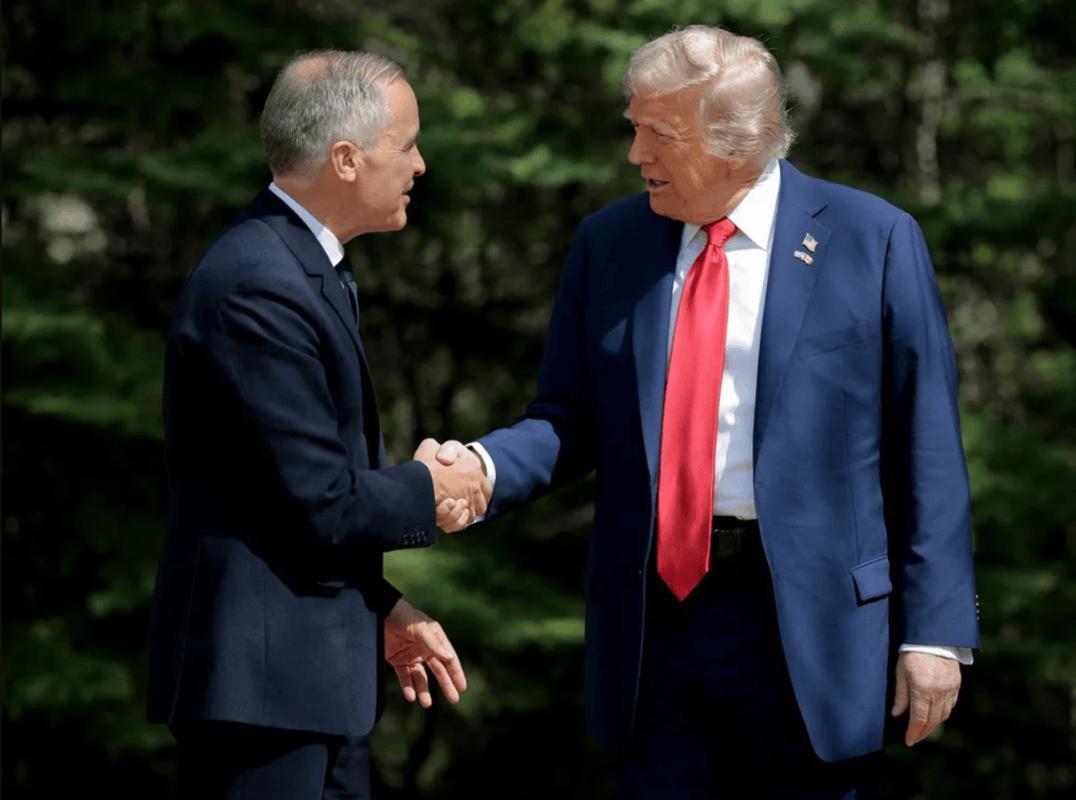 对美国来说，加拿大比丹麦的格陵兰岛更富有诱惑力，因为加拿大国土面积更加辽阔，而且