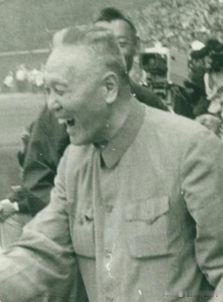 他51岁任山东省省长，62岁任山东省第一书记，主政期间，主导布局济南、莱芜、淄博