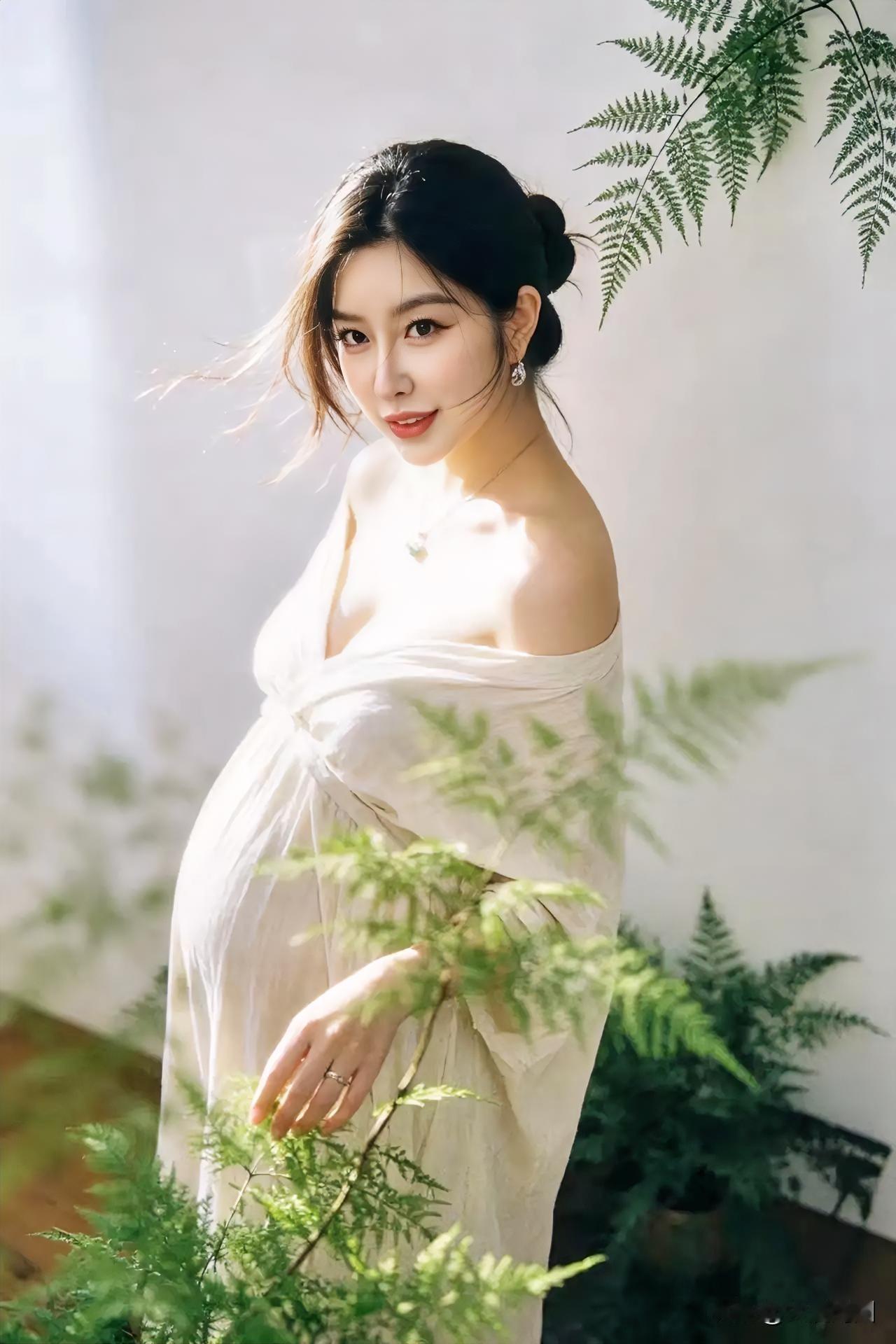 美女孕妇照，那必然美得惊艳！想象一番，在那温柔的时光里，孕妇与自然翩翩起舞，画面