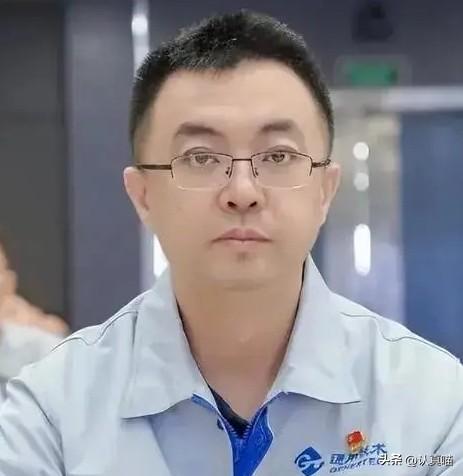 中科院博士出身的
工业母机央企老总贺鑫元被查，
这条消息一出，不少业内人都挺意外