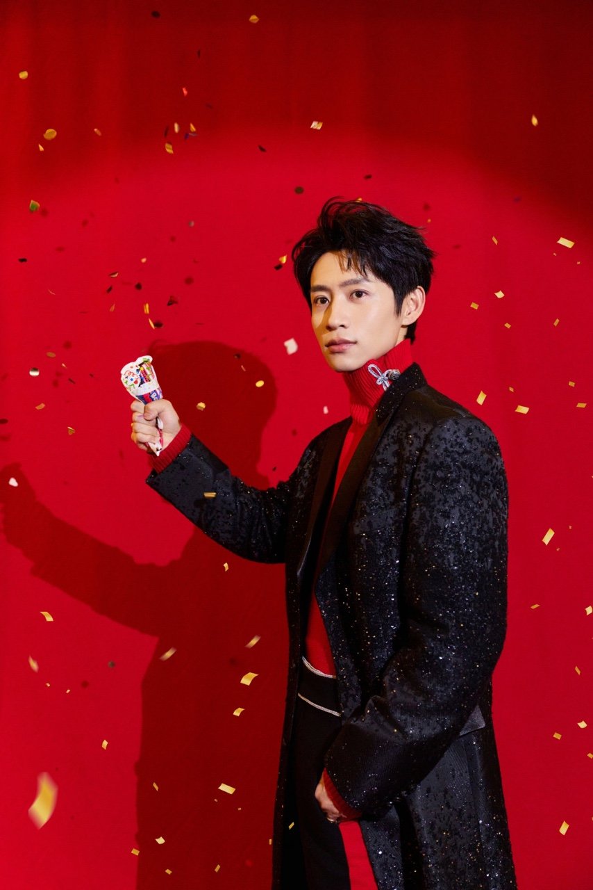 魏晨央视跨晚出图魏晨央视跨晚妆造魏晨央视跨晚出图 