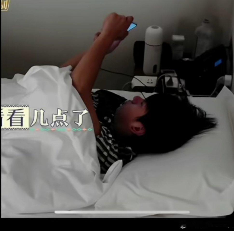 #花儿与少年丝路季[超话]# 太真实了，这真的很像我早上起来一看表，发现睡过了[