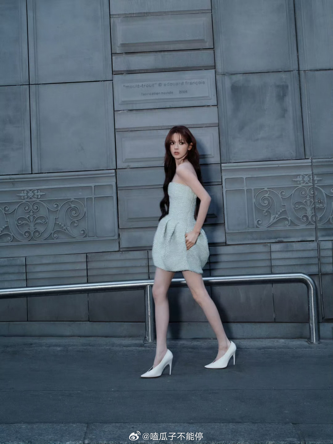 杨超越时装周出图