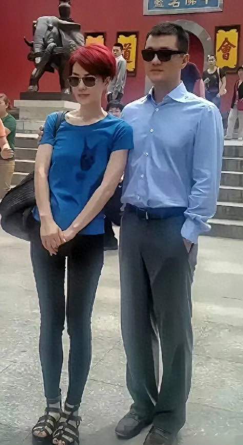 王菲李亚鹏早年合影