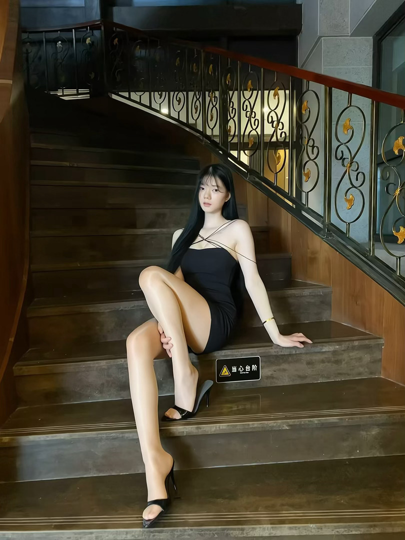 黑色穿穿 玉林