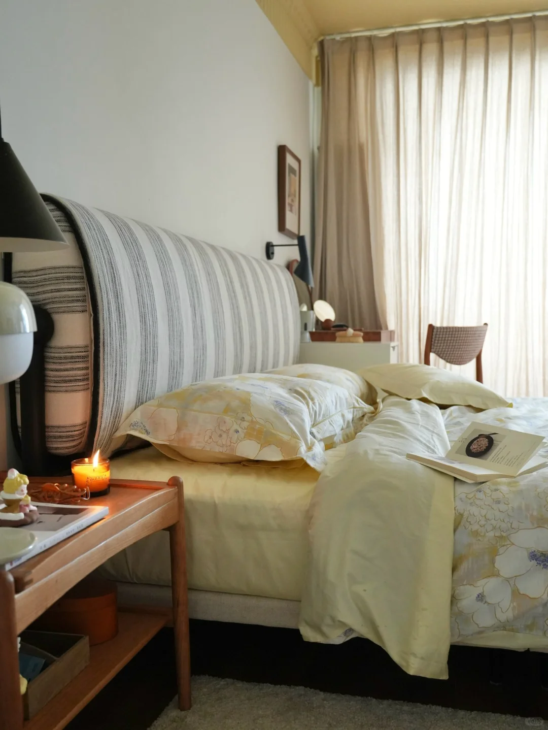 卧室搭配：💛🤎🖤🤍《秋日的舒展明媚》