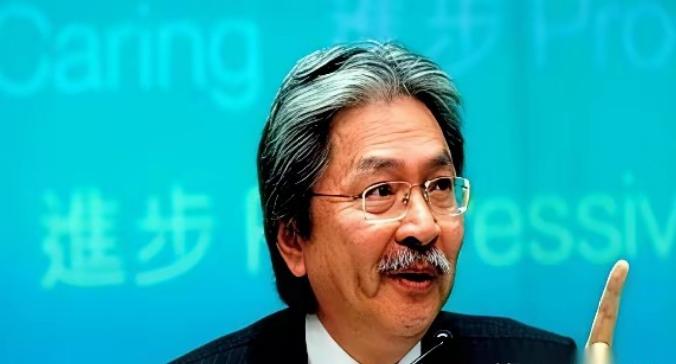 香港的财政，有点“怪”。

它不靠中央给钱，也不交税上去，连卖地都不是主要来路。