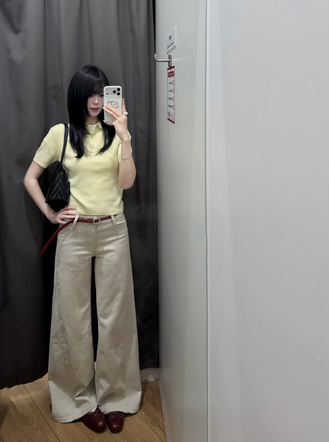 优衣库你拉夫劳伦吧?🍥简单干净黄色好清爽