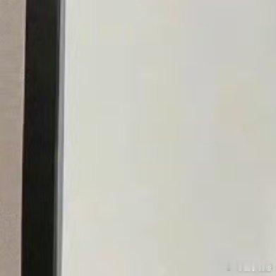 有人发消息给我，我看了一眼没回，那刻我才明白，可以秒回，可以已读不回，还可以不读