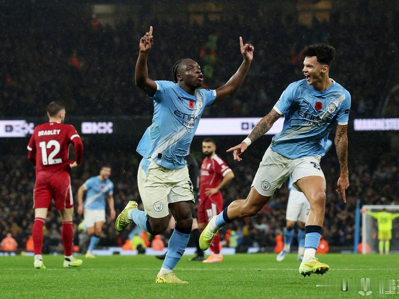 利物浦卫冕英超希望基本破灭…随着利物浦客场0：3完败曼城，11轮联赛他们已经输掉