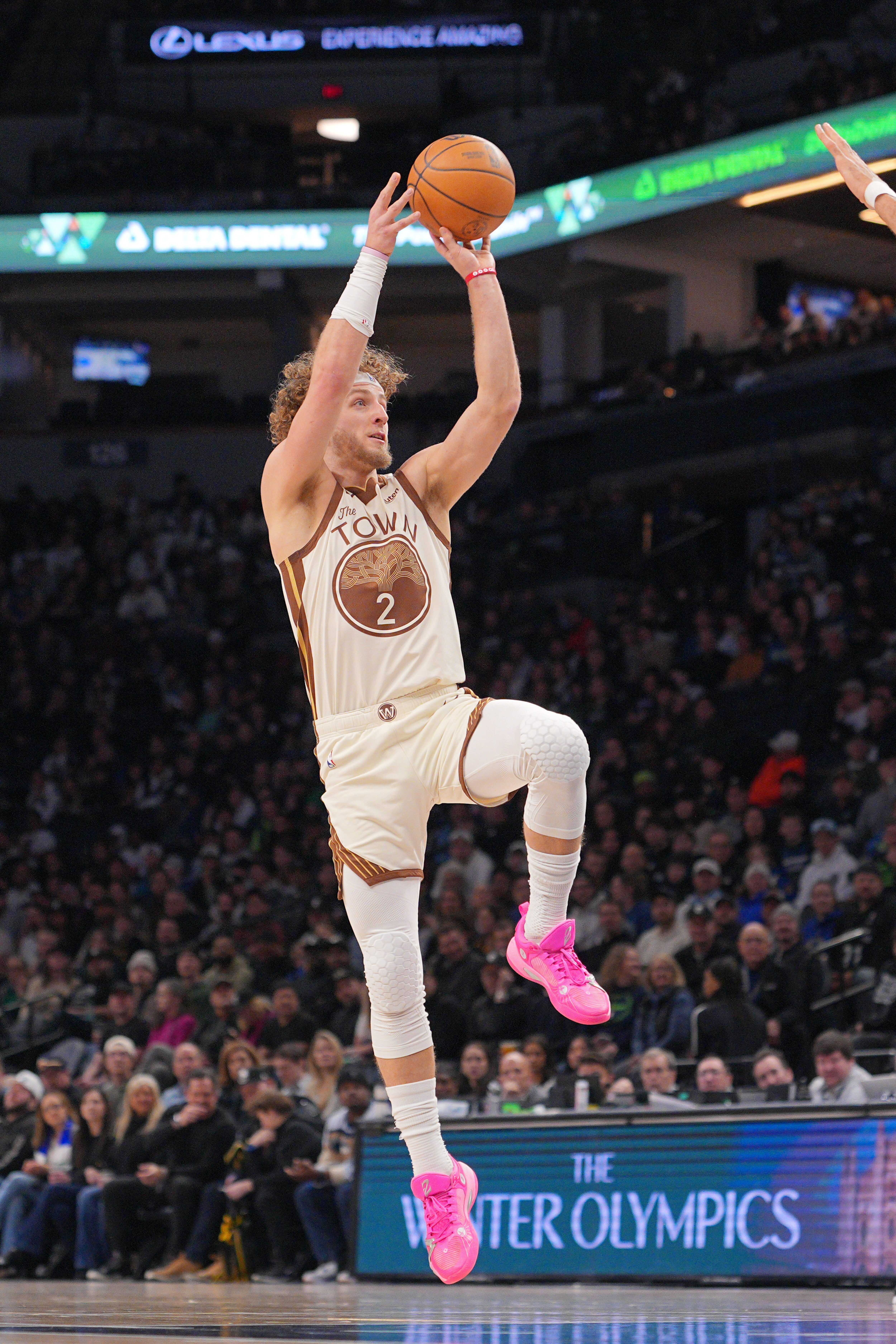 勇士要顶不住了，被马刺追平了，不过打得很努力了马刺vs勇士