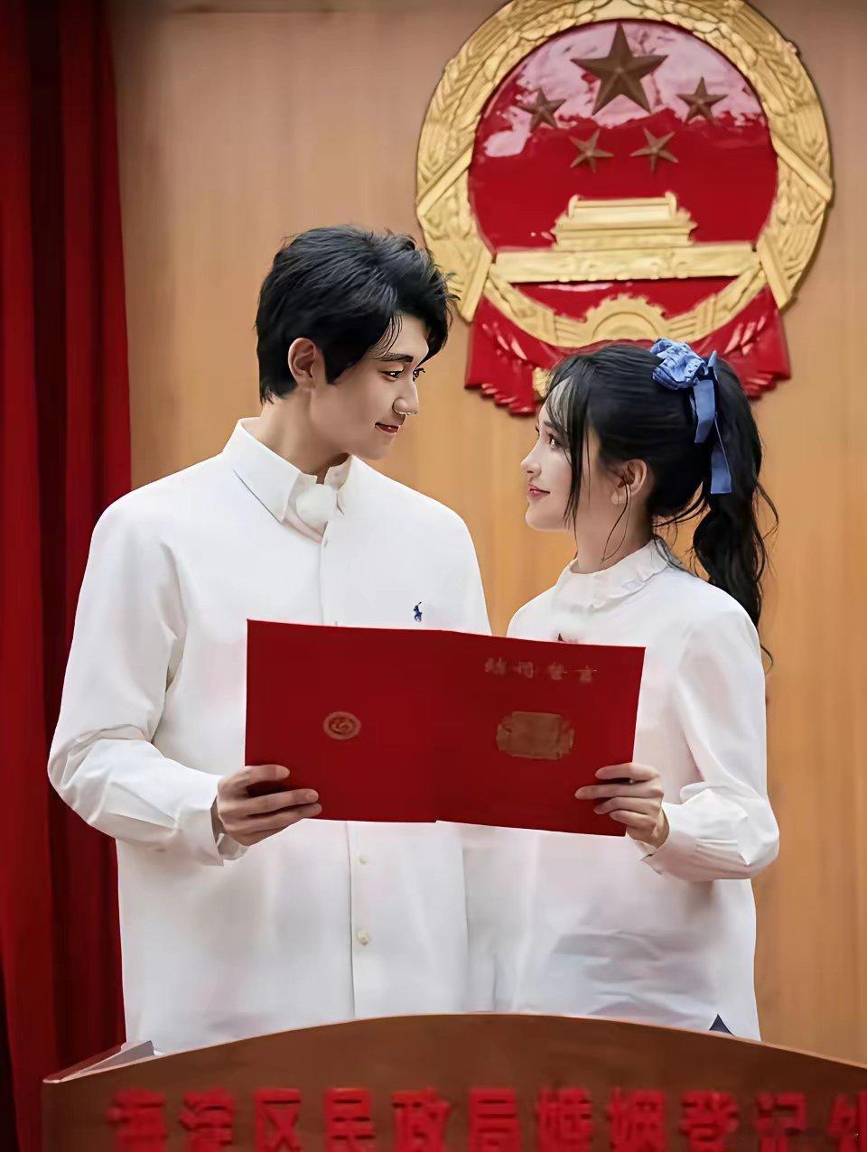 一纸婚前婚后财产公示婚前，金莎100%，孙丞潇0婚后，金莎90%，孙丞潇10%这