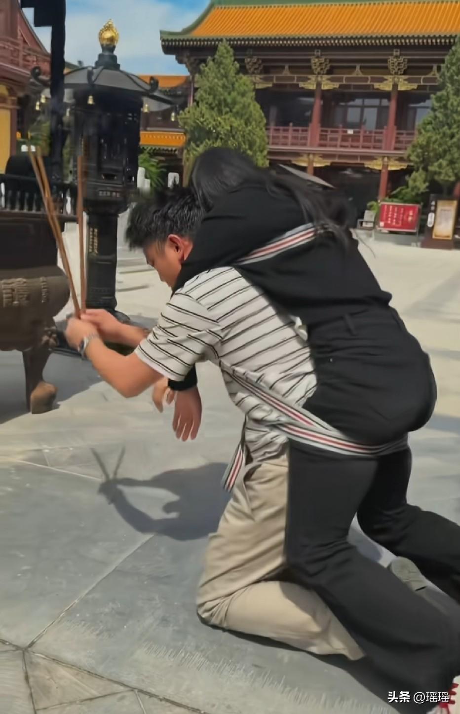 这个女人值了，虽然身体不好但是找到了一个值得托付终身的好男人[玫瑰][玫瑰][玫
