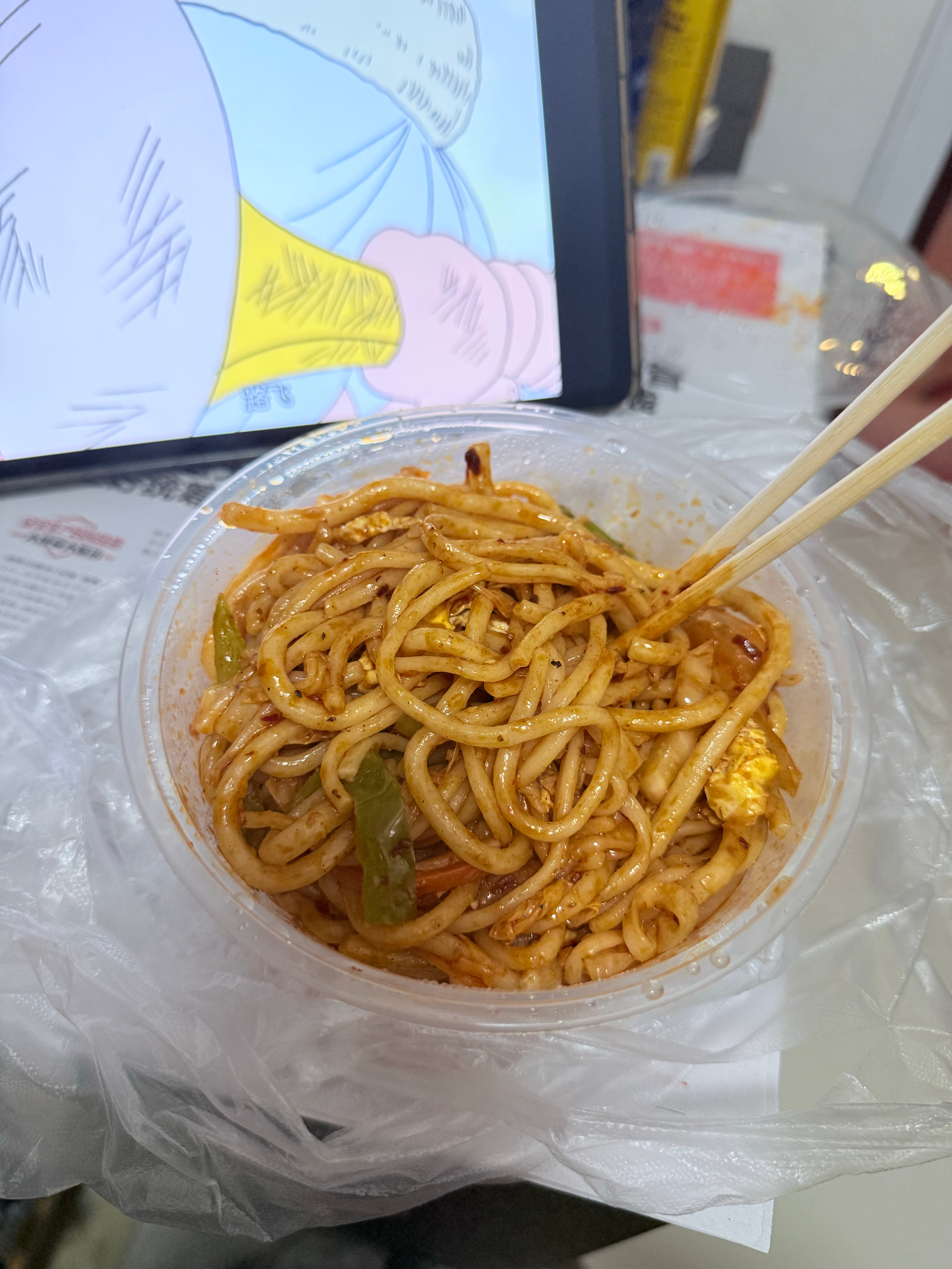 鸡蛋炒拉面香香香 