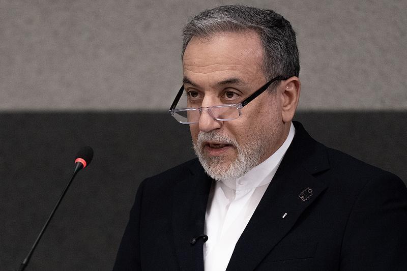 伊朗外长阿拉格齐，将于27号访问莫斯科，并与普京会晤，把最新的谈判进展，停火情况