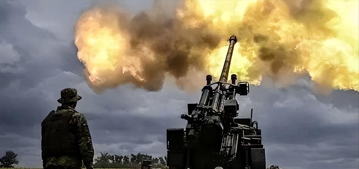 惊天警示！俄乌战场传来血的教训，我们最先进的歼20，绝不能再抱着火箭弹不放了，打