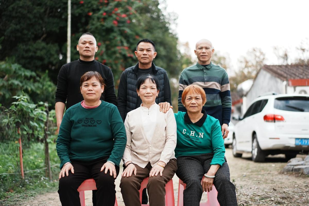 兄弟姐妹有3种忙不要帮
       兄弟姐妹互帮互助本是常事，但有3种忙绝不能