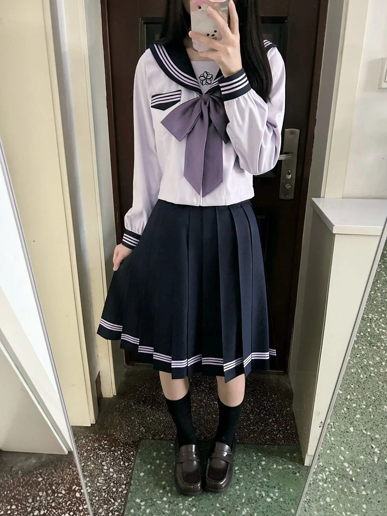 藤鸢中。