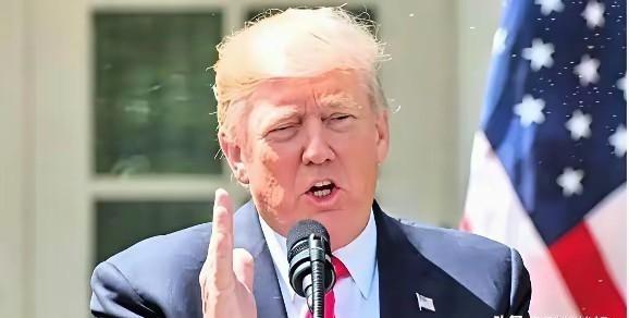 中美两国突然都悟到了：美国发现，只要甩开中国，它就能满世界薅羊毛，谁不服就收拾谁