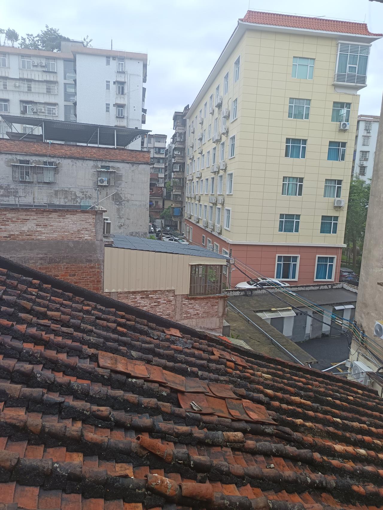 你敢相信吗？这就是广东省最有名的风景区，肇庆端州了