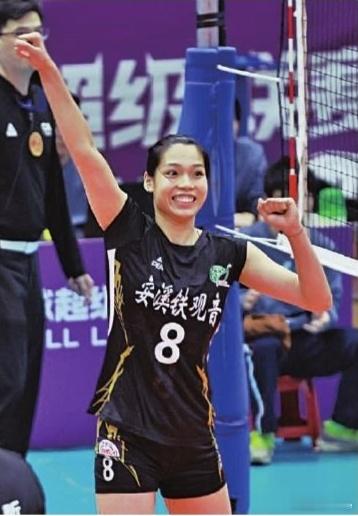 ⚔️ 全运会女排成人组季军战：福建队与上海队经历了5局苦战，庄宇珊领衔的福建女排