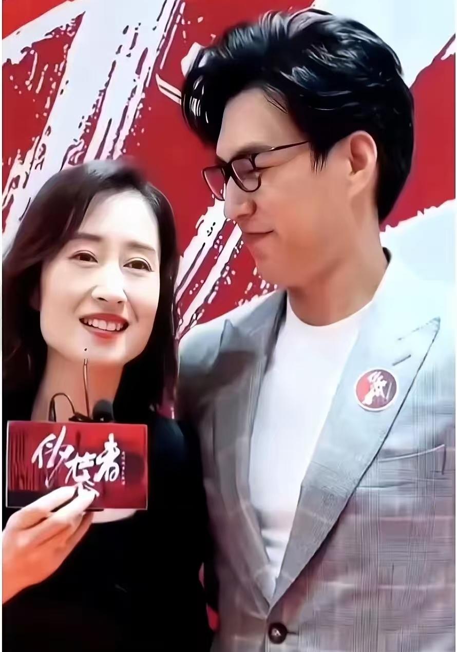 低谷时有人拉一把，比中奖还难
刘敏涛最落魄的那几年，无戏可拍、无钱可赚，靳东径直