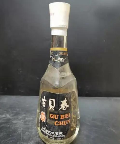 30年老酒友力荐！这4款小众白酒，堪称珍品，绝对不容错过
它们的独特之处在于纯粮