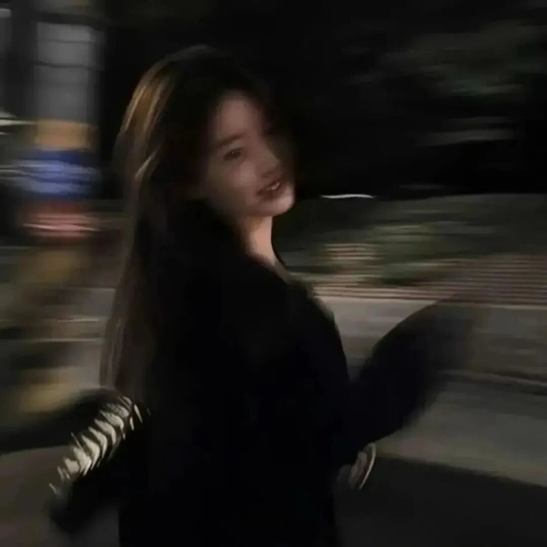 亲爱的 你准备待多久 我是该准备咖啡呢 还是准备我的一生 