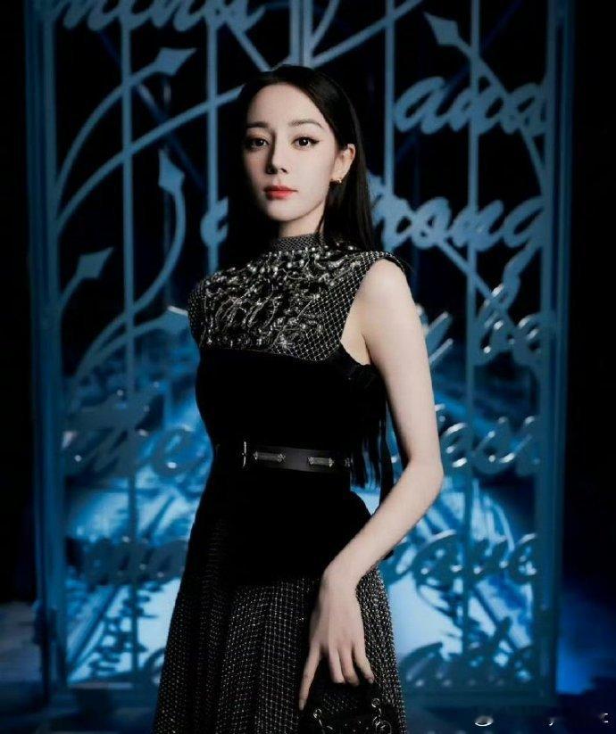 #迪丽热巴认证迪奥顶级影响力人物#迪丽热巴被媒体认证为迪奥顶级影响力人物，这就是