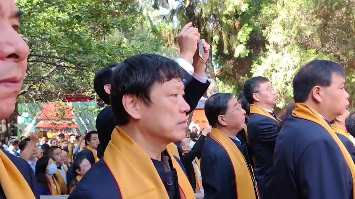 老胡受邀，参加孔子诞辰2574周年庆典仪式
老胡说：中华文明的力量在于孔子所倡导