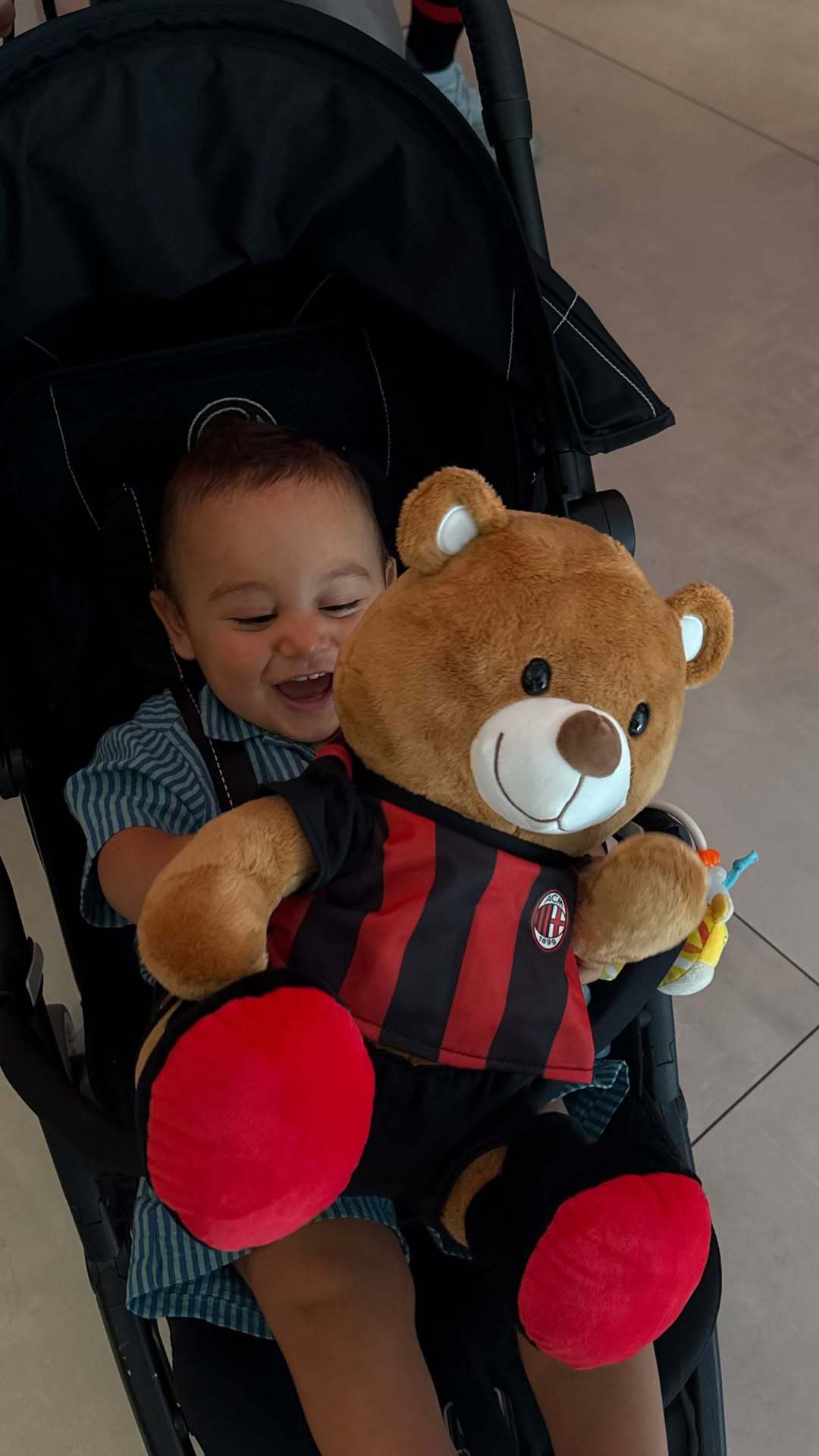 【🐻】 ❤️🖤 贡萨洛·拉莫斯🇵🇹的宝贝儿子。🥰sempremilan