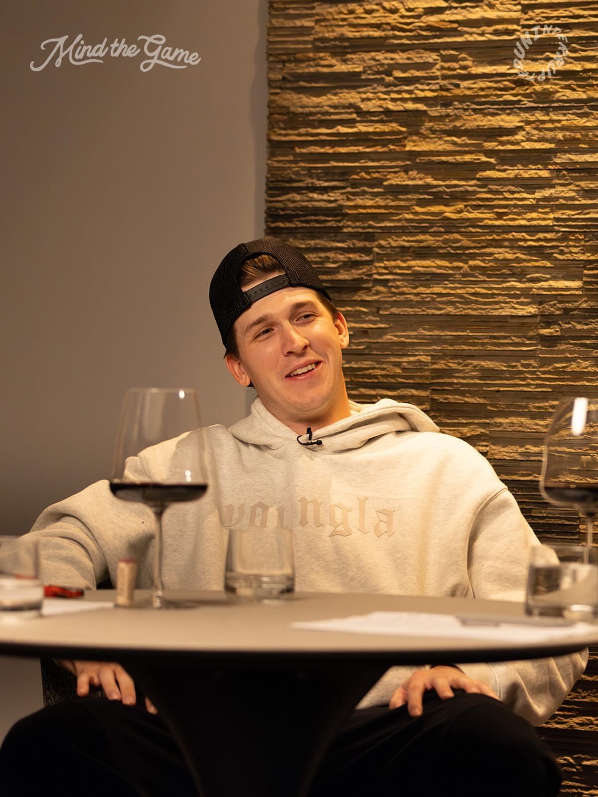 老詹的节目最新的一期，小里是嘉宾。詹姆斯