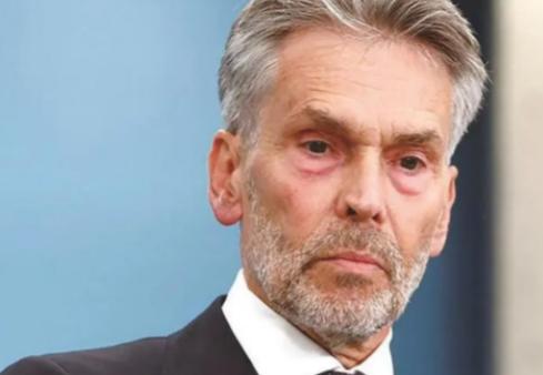 又出大事了

安世半导体总部无法掌控荷兰总部对安世半导体的指令和命令，因此锁定了