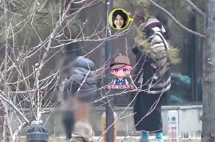 “白百何孩子五岁了随地小便。”话题冲上热搜。有人说作为公众人物，这样做有失公德，