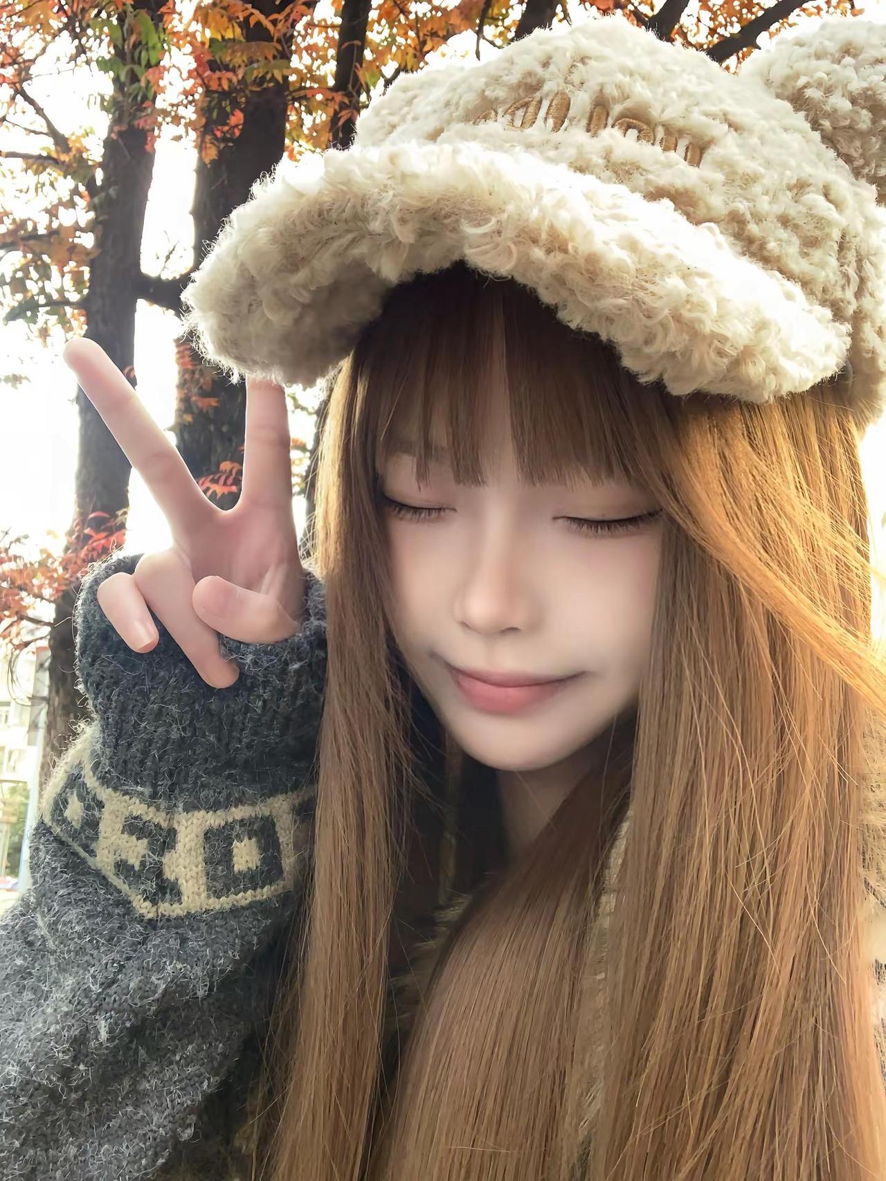 你发的文字我猜了又猜 却始终猜不明白后来明白了 这根本不是为我写的