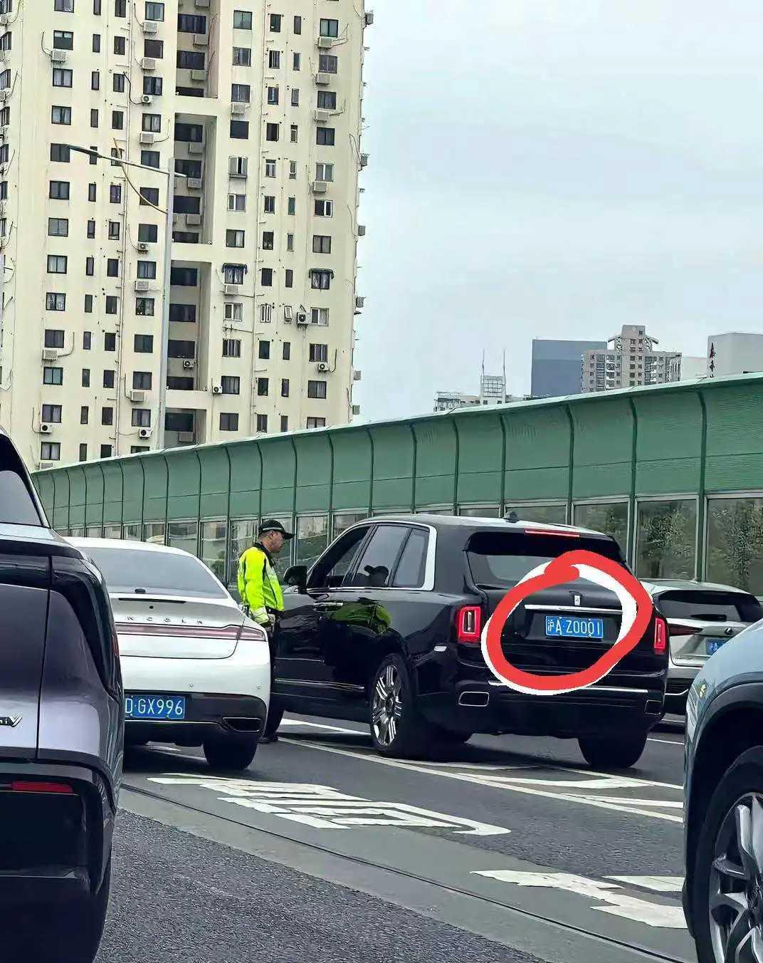 网友：这个车牌实力怎么样呢？