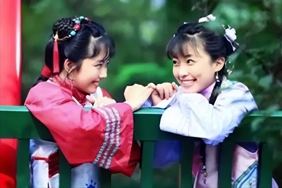 你在小说里看到“十三四岁就嫁人、生娃”，别急着按现代标准直接判早婚早孕。古人嘴里