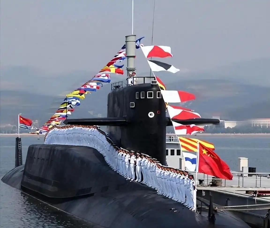 096核潜艇一出，美国真不敢打了？台专家这话信息量巨大

“深海幽灵”一出手，连