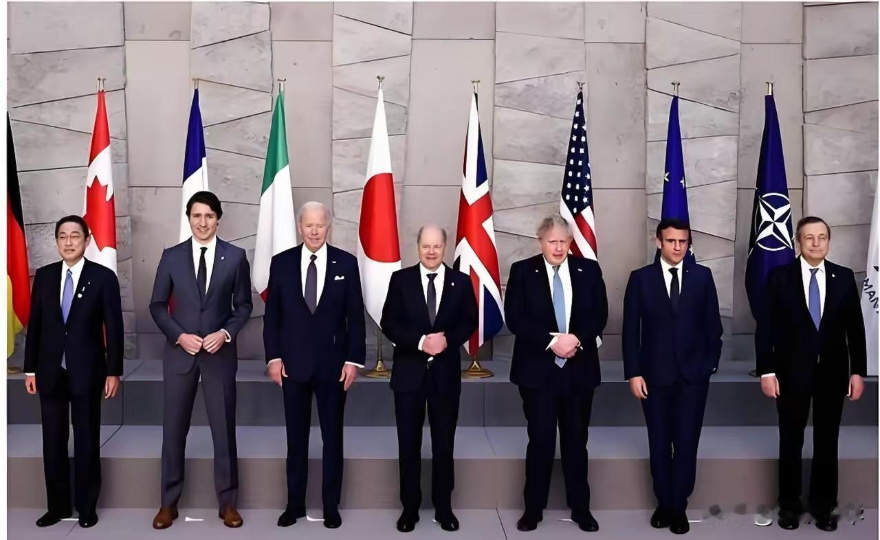 在当年德国举行的这次G7成员国会议上，唯有法国总统马克龙坚守到的现在，其他国家的