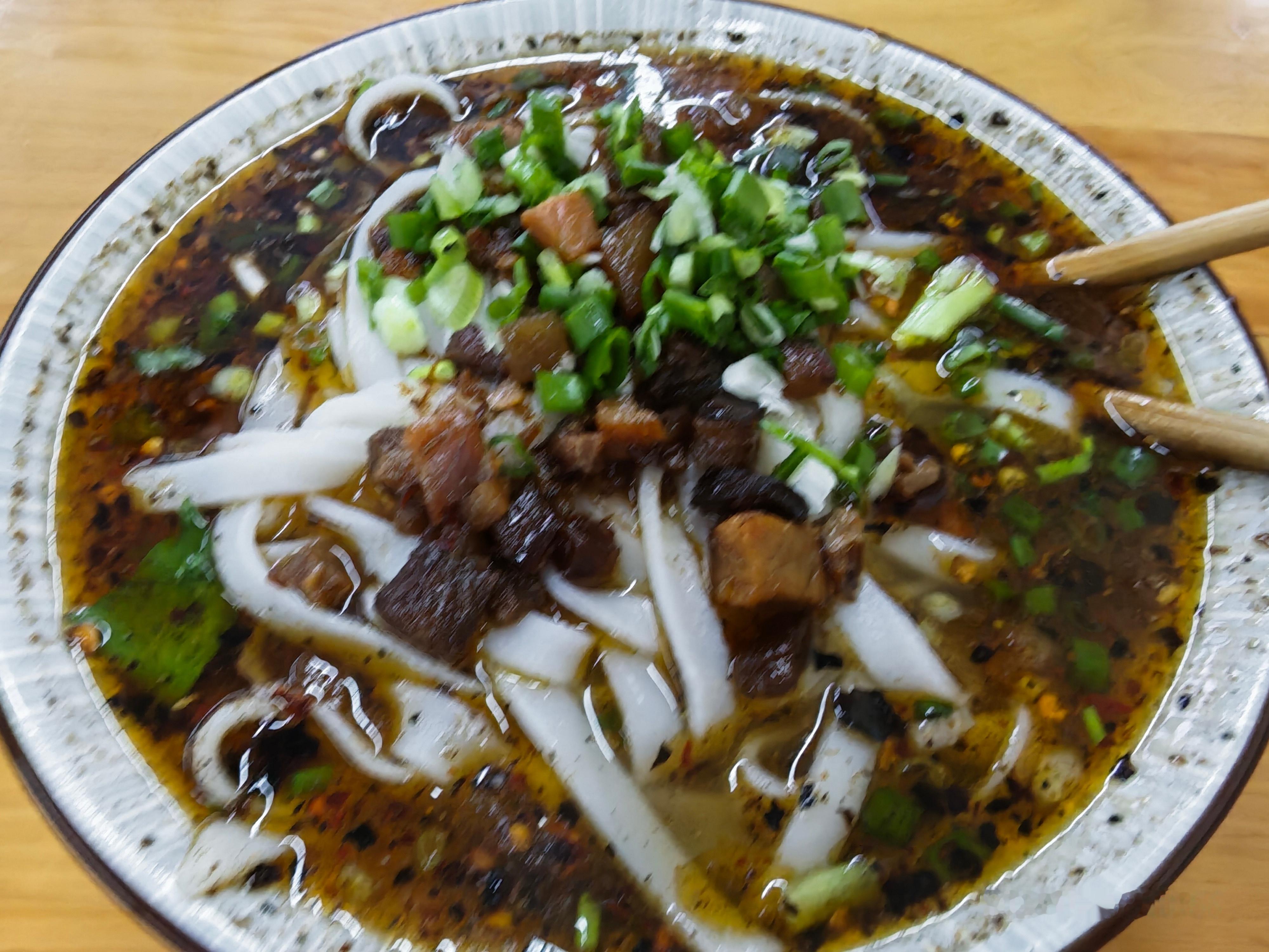 齐豫歌手唱这世界那么多人《这世界有那么多人》真的太戳人，一直特别期待齐豫的翻唱。